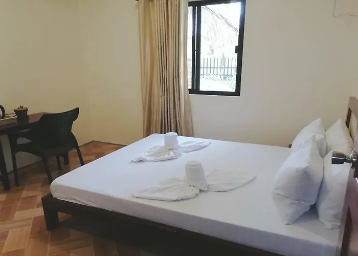 Hostel Avila's Moalboal Near *